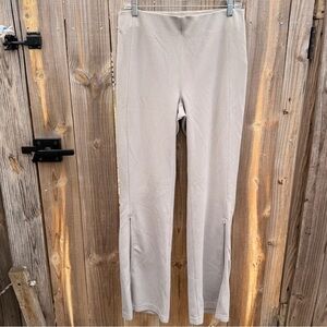 Lululemon Brushed Softstreme Ribbed Zip Flared Pant 32.5" Size 10